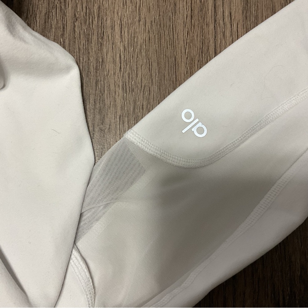 ALO yoga White High Waist Coast Legging Size S - Picture 12 of 13